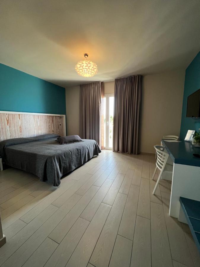 Tabu Hotel Porto Cesareo Exteriér fotografie